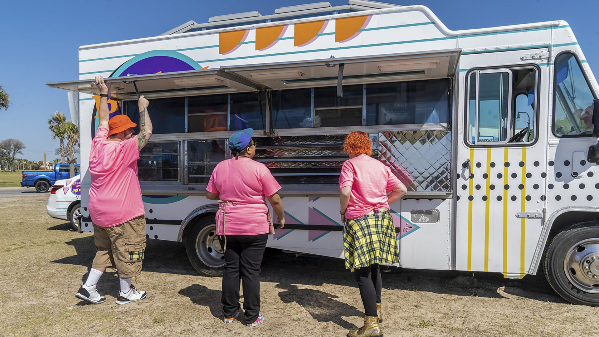 Watch The Great Food Truck Race Online Verizon Fios Tv